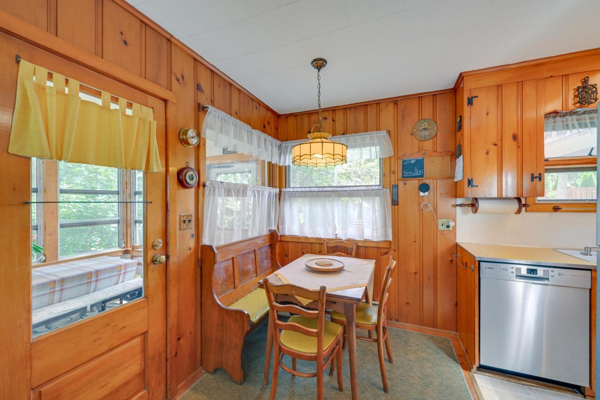 Home In Long Island Wine Country - Walk To Beach! Cutchogue Exterior foto